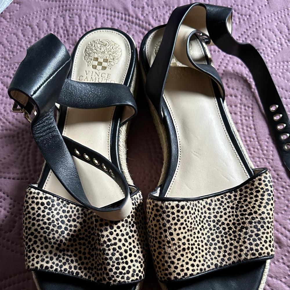 Vince Camuto Black and Cream Women's Sandals